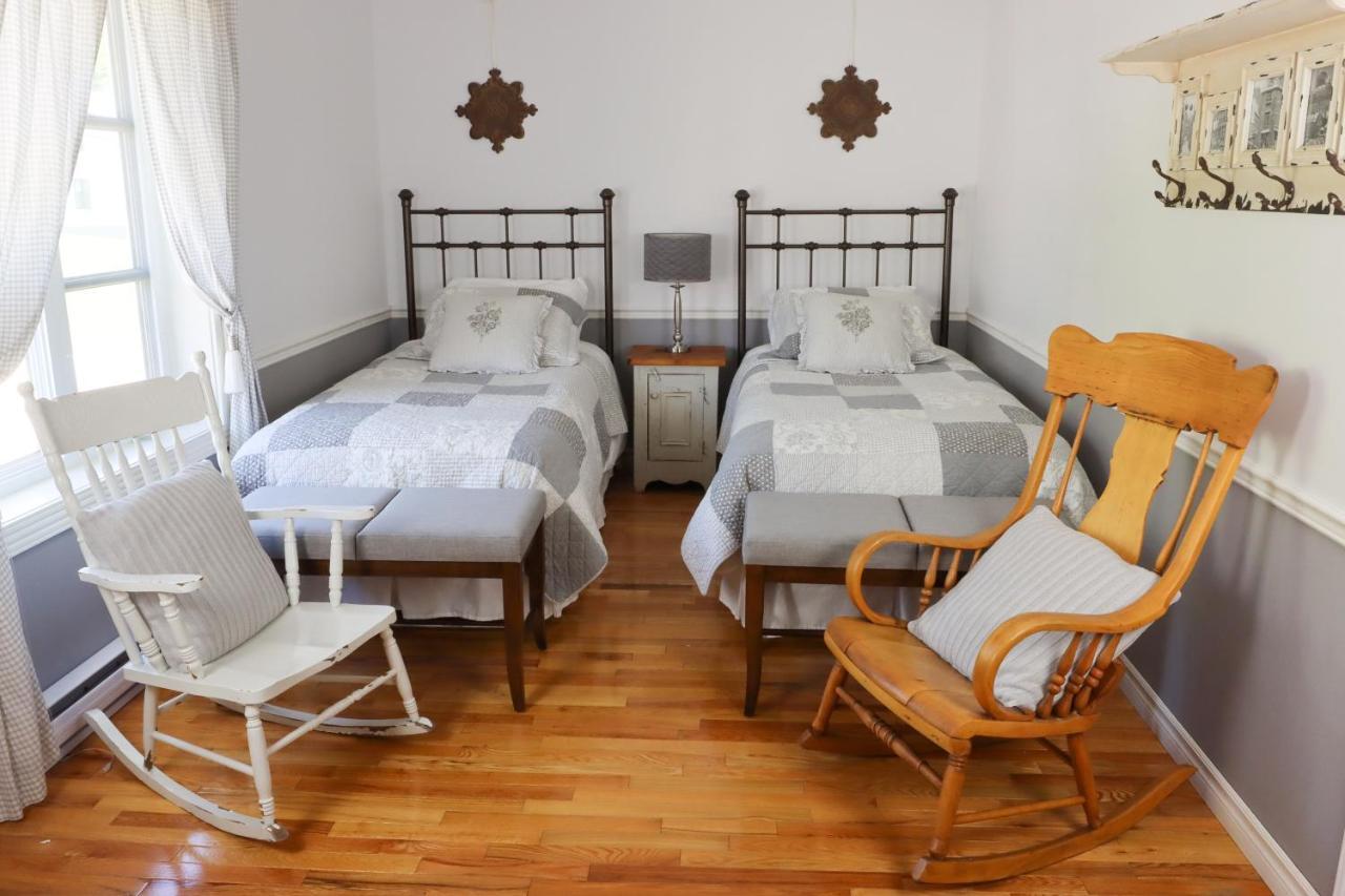 Bed & Breakfast, Gite La Princesse Des Champs Saint-Jean-de-Boischâtel Exteriör bild